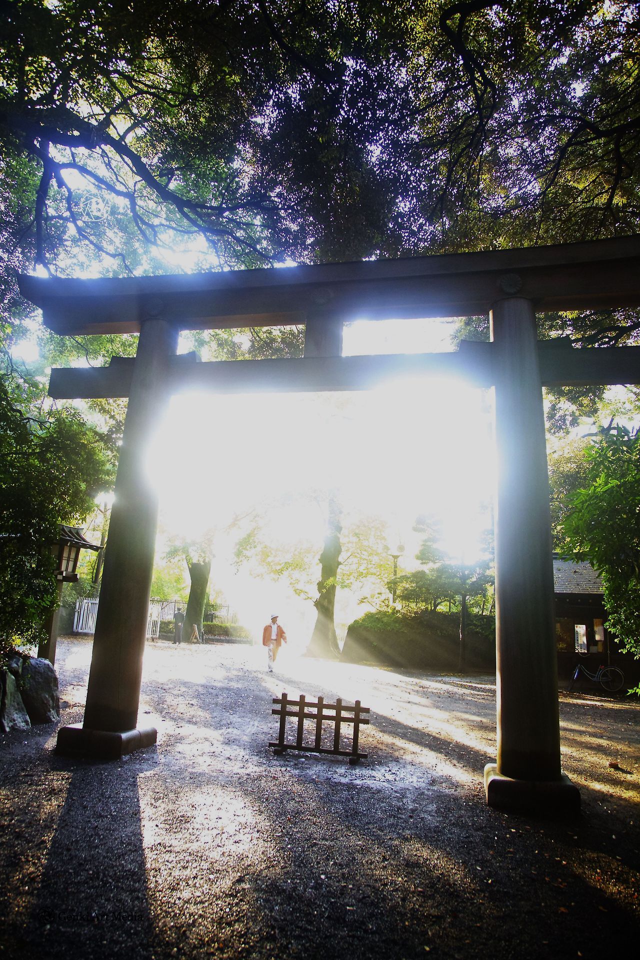 <p>Sometimes mishaps are also fun. The polarising filter I had on the lens created the funky coloring. At one of the enterence gates “Tori” of the Media Jungu Shrine.</p>