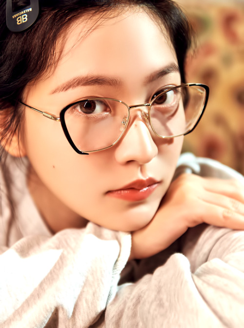imyourjoyy:  YERI 낮잠 (Nap Fairy)