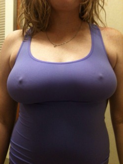 knkycpl151:  #nipples #milf #wife #no bra  Nice