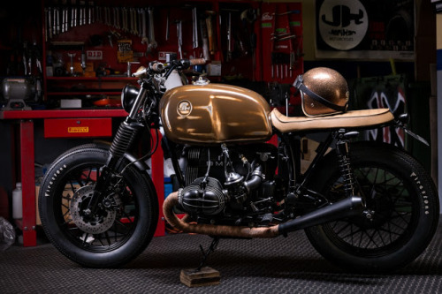 hellkustom:  More pics here:http://www.hellkustom.com/2015/12/bmw-r65-1981-by-jerikan-motorcycles.html