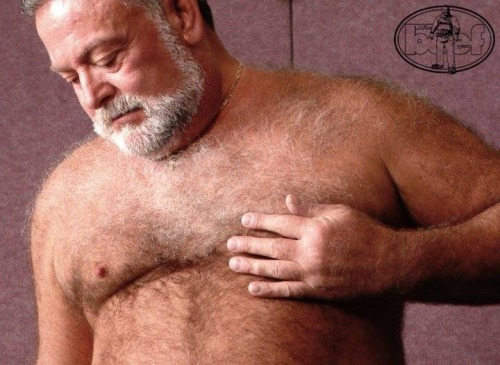 For more live HD Grandpa/Daddy   webcams visit: http://frtyd.com/go/nF1Yk_rNzt/DEFAULT and enjoy mature from your region, and meet up!