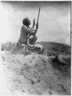 exexitinsistexist:  Edward S. Curtis - Slow Bull, Prayer to the