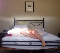 bendywithboobies:  I don’t want to get up.