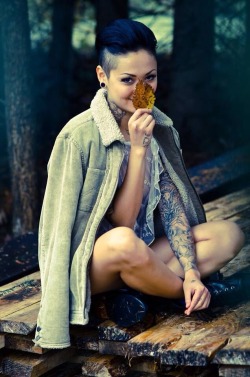 tattooedladiesmetal:  Samantha Knoxx