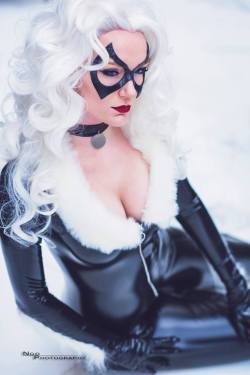 cosplayandgeekstuff:     Ms. Rae Cosplay (USA) as Black Cat.