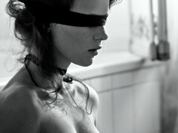 yourkittenintraining:  42dom:  Blindfolded. Collared. Owned.