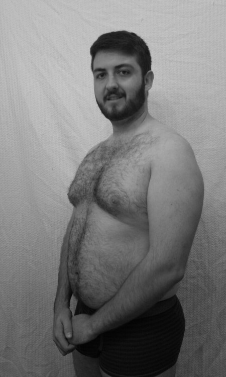 big-fat-sexy-bellies:  Reached 1000 followers! Thanks everyone!  :D 