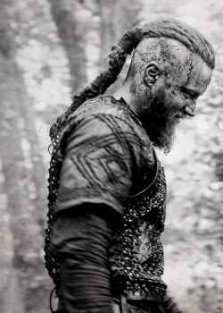 vikings-shieldmaiden:  “The Northmen….are here." x