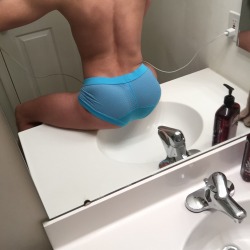 boneraddict:  My ass looked hella good in these undies 😚