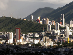 citylandscapes:Moneterrey, Mexico Skyline -Source: Hotu Matua