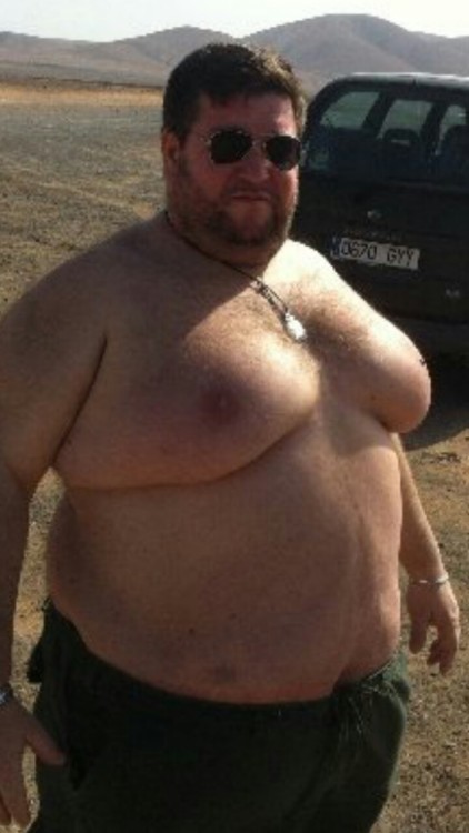 I love moooooooooobs!