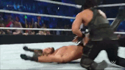 all-day-i-dream-about-seth:  The way that Seth spreads … 