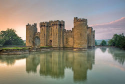 ohmybritain:  Bodiam Castle, East Sussex 