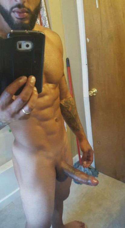 Please follow:http://nudeselfshots-blackmen.tumblr.com/–>Now also with video’s!