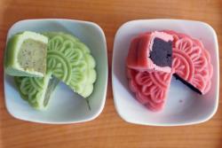 im-horngry:  Vegan Mooncakes - As Requested! XPandan Lotus Paste