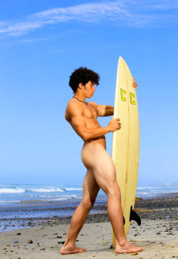 nudegaybeachdude:  February 6, 2014   Solo Surfer Nude on the