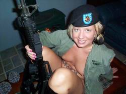 mymarinemindpart2:  Larger set of this Army lover pt 2 