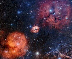 planet-lame:  just–space:  The Gum 15 star forming region including