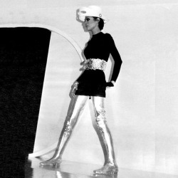 Outfit by André Courrèges.