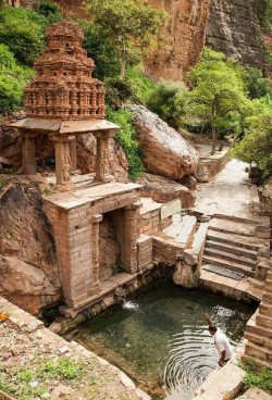 arjuna-vallabha:  Sacred fountain, Yaganti, Andhra Pradesh