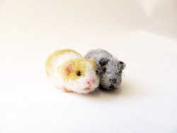 bestof-etsy:Adorable Miniature Felt Sculptures  Russian independent