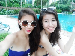chioeves:  Isabella with her friend at the pool part 2 