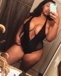 Black & Curvy