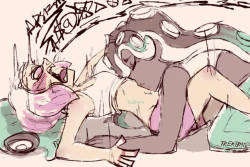 treker402:Marina likes to kiss Pearl’s tummy bc it’s sensitive