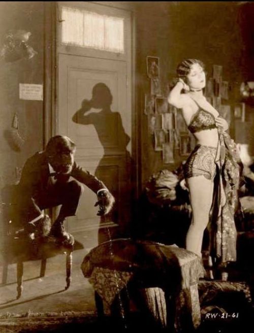 Olive Borden - The Monkey Talks - 1927 Nudes & Noises  