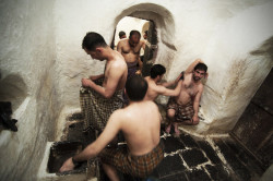 Via Adam ReynoldsYemeni men being washed in a bathhouse, known