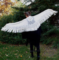 abbacuus: sosuperawesome:  Hedwig Scarf Knitting Pattern Tiny