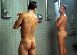 rhiordan:  Mario Lopez and Julian McMahon on “Nip/Tuck”