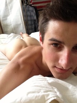 prettygayboys:  similar posts: heresnapchat: @prettygayboys