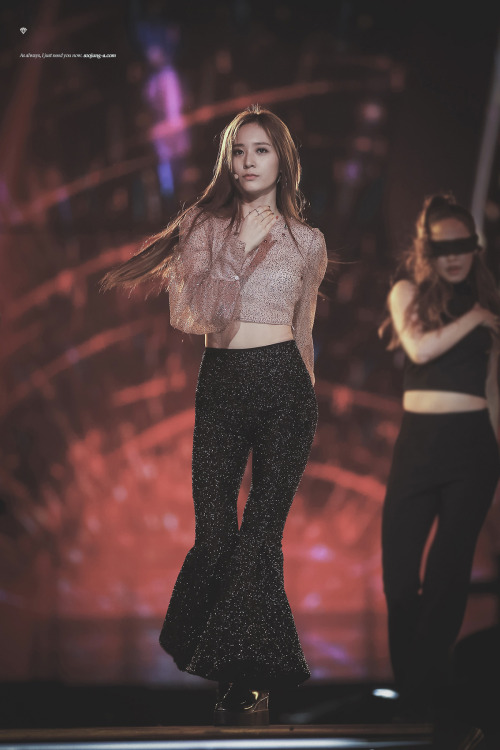 whenthethingsiwantishere: 151202 Mnet Asian Music Awards by soojung-a