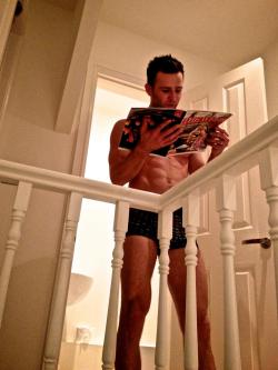 minkarlektilldig:  Harry Judd 