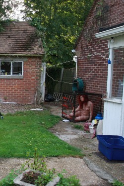 kellynca2001:  kinkissx:  a typical low middle class house with a slave in the backyard  I love this pic makes slavery look like just an everyday part of normal life. 