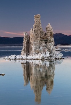 cubebreaker:  Mono Lake | Source | Cube Breaker | Follow