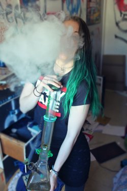 kiefeon:Tokes for days