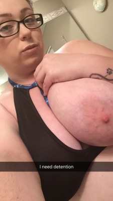 bbwlover2412:  xxxcountrybabyydollxxx:  I got 30 new pics to