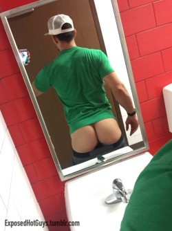 exposedhotguys:  For all you boys that love my ass!!!To see more