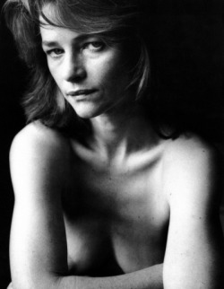 ditirolez:Charlotte Rampling by Jeanloup Sieff  