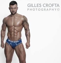 mitos:  Zac Fotheringham by Gilles Crofta Photography (2013)