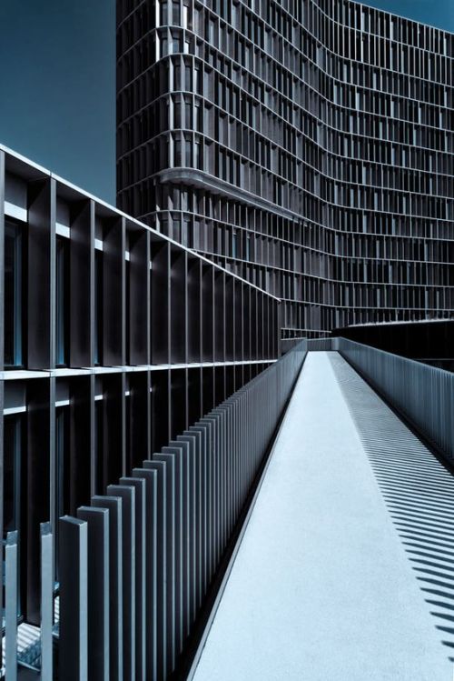 narcym-noesis: Antoine Nobile - 2019 MAERSK Tower,Copenhagen,Denmark_
