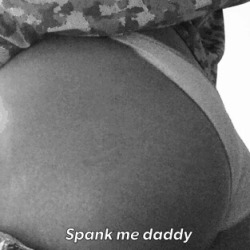 gtfoinna:  Spank me daddy. (I’m feeling quite generous lately.