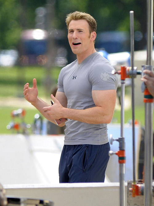 gettingahealthybody:  Chris Evans! He is one of the successors of my few celebrity crushes following michael chad murray and channing tatum.