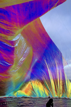 pushitmagazine:  Poetic Cosmos Of Breath by Tomas Saraceno |