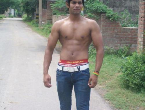 indianlatinoasianblack:  HOT INDIAN MEN ArabsAsiansBlacksIndiansLatinosPersians&Whites http://indianlatinoasianblack.tumblr.com/archive 