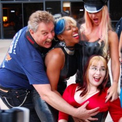 Happy #DomCon memories with #FuckingGerry at the #DDI group photoshoot!