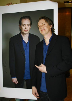 spookbrat: stevebuscemi:  a rare photo of steve buscemi with