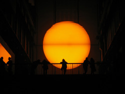 contemporary-art-blog:Olafur Eliasson, The weather project, Tate